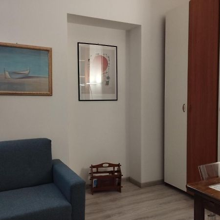Mantellini 2B Appartement Domodossola Buitenkant foto
